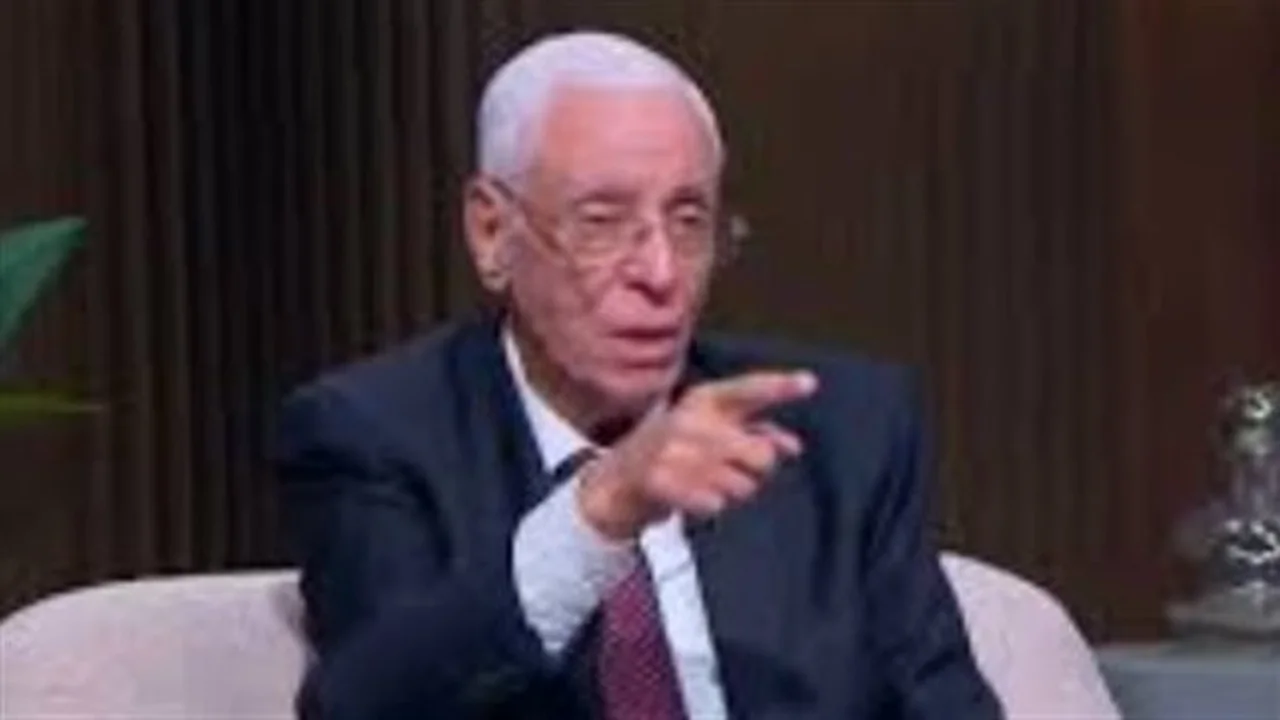 مسيرة ملهمة.. كيف صعد الدكتور حسام موافي إلى قمة الطب التوعوي عربيًا؟